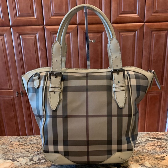 Authentic Burberry Horseferry Smoked Tote - Picture 2 of 6